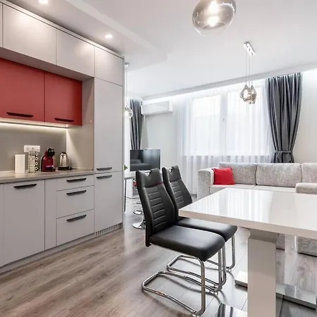 Garden View Apartment Warna